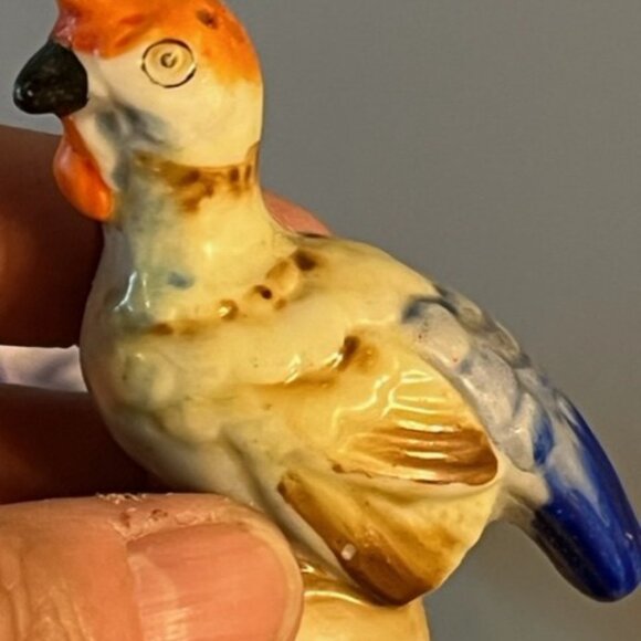 Lot of 3 single salt pepper shakers Made in Japan duck parrot bunny *READ* - Picture 6 of 10